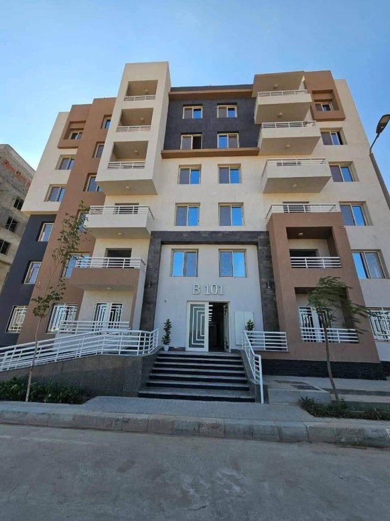 الموقف التنفيذي لمشروع الإسكان المتوسط “ديارنا” بـ6 مدن جديدة IMG 20251116 WA0012