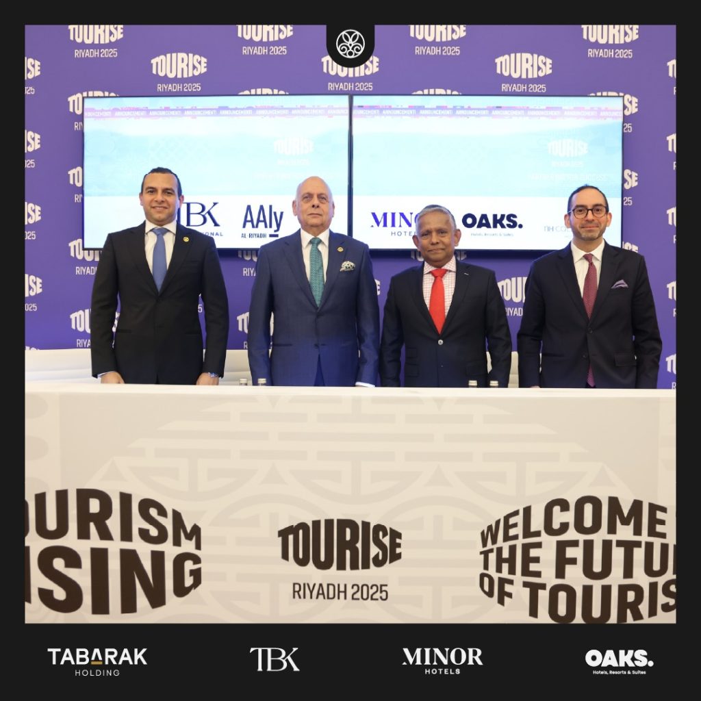 "شركة تي بي كى الدولية" و"فنادق ماينور" يوقعان اتفاقية تعاون استراتيجية لإطلاق علامة "أوكس" لأول مرة في السعودية والتوسع بعلامة "إن إتش كولكشن" في مصر 1 IMG 20251214 WA0014