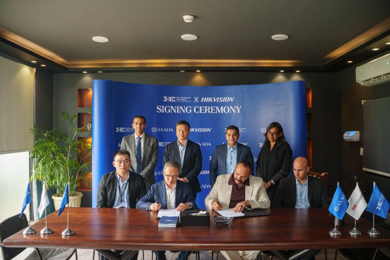 هورايزون مصر للتنمية العمرانية توقع اتفاقية إستراتيجية مع Hikvision لتطبيق حلول المدن الذكية IMG 20251215 WA0018
