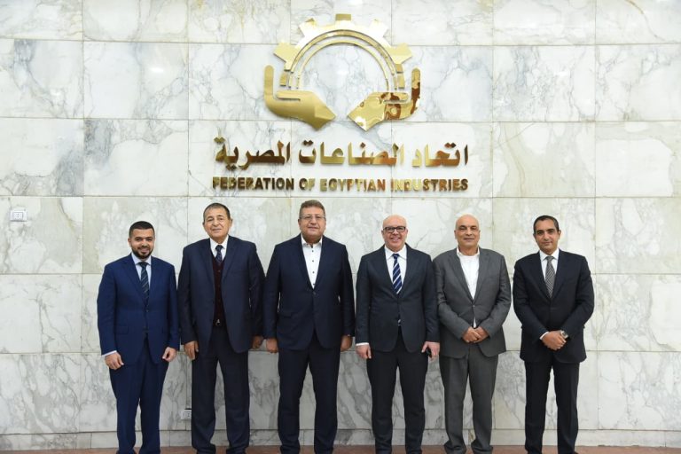 طارق شكري رئيسًا لغرفة التطوير العقاري باتحاد الصناعات IMG 20251221 WA0022