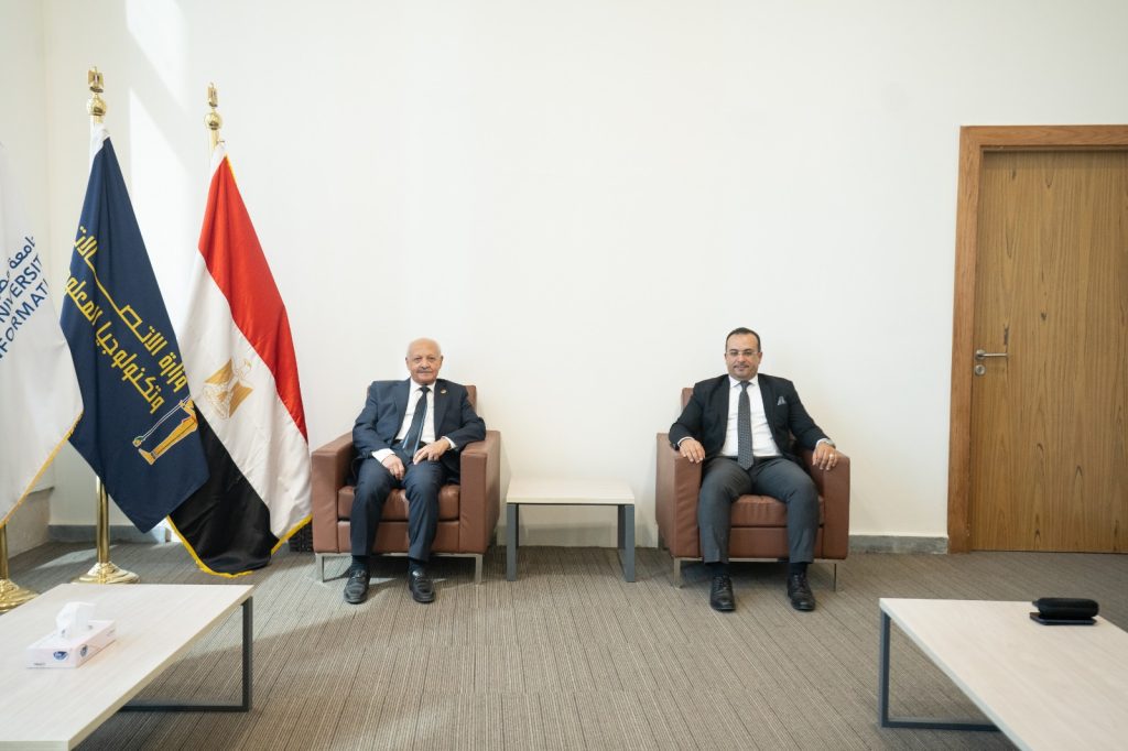 شراكة استراتيجية بين Be One وجامعة مصر للمعلوماتية لتعزيز التحول الرقمي 2 IMG 20251227 WA0017