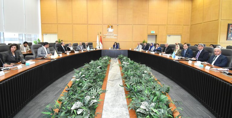 المهندسة راندة المنشاوي تشدد على ضرورة الالتزام بالبرامج الزمنية الموضوعة للانتهاء من الأعمال IMG 20260224 WA0031